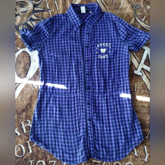 An Avril Lavigne, Abbey Dawn, purple, plaid button down tunic. Missing sash... - Picture 3 of 6